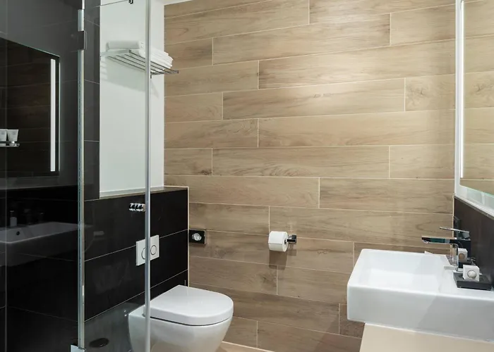 Ac By Marriott מלון